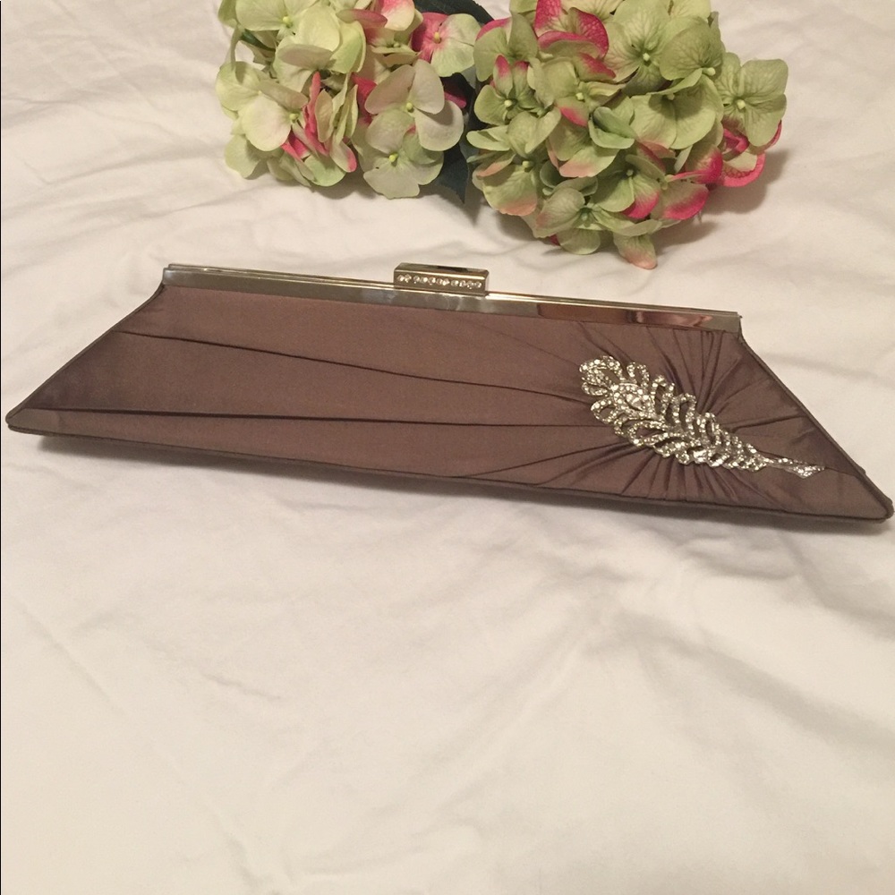 Inge Christopher purse